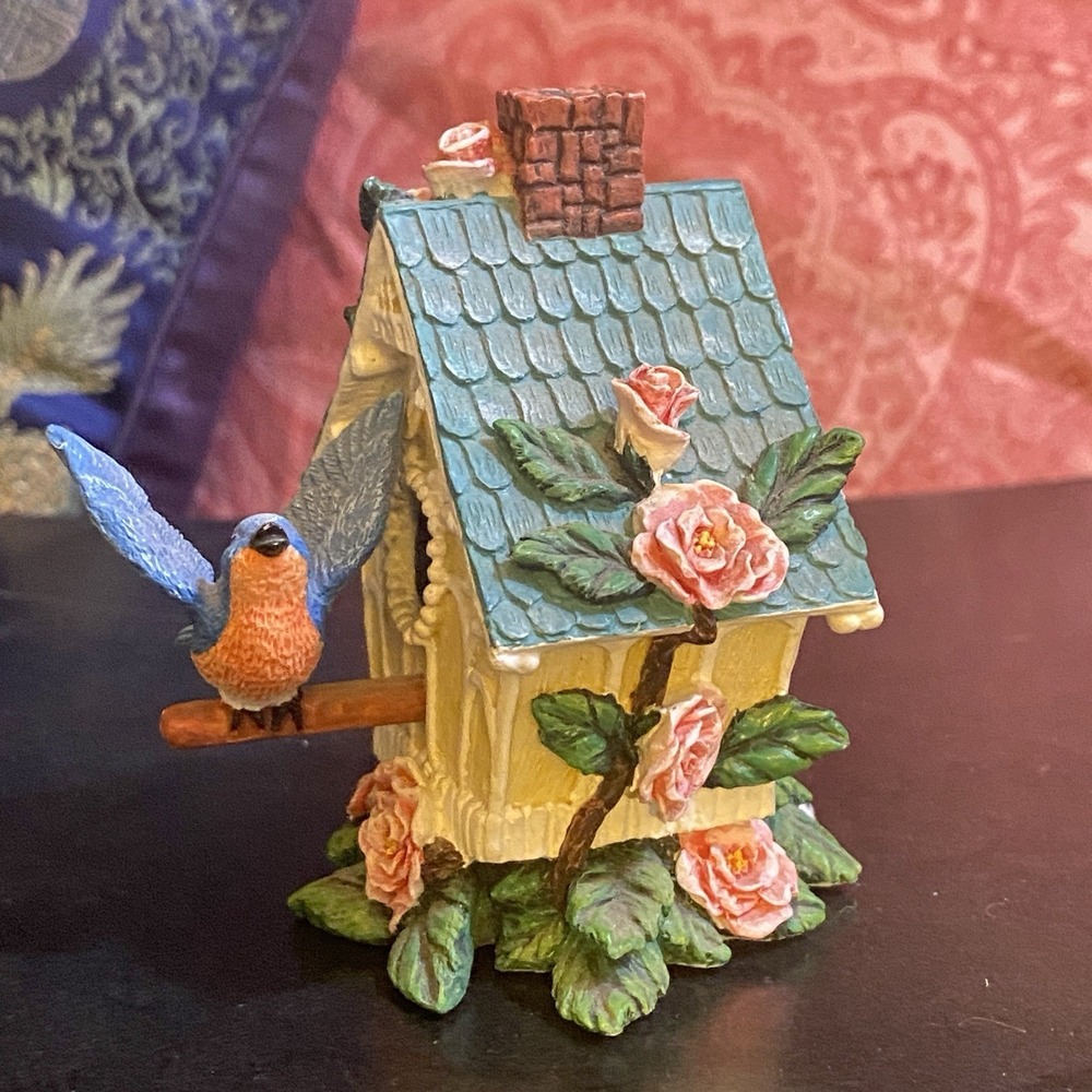 HAMILTON COLLECTION BIRD HOUSE FIGURINE ROSEBUD COTTAGE PERFECT